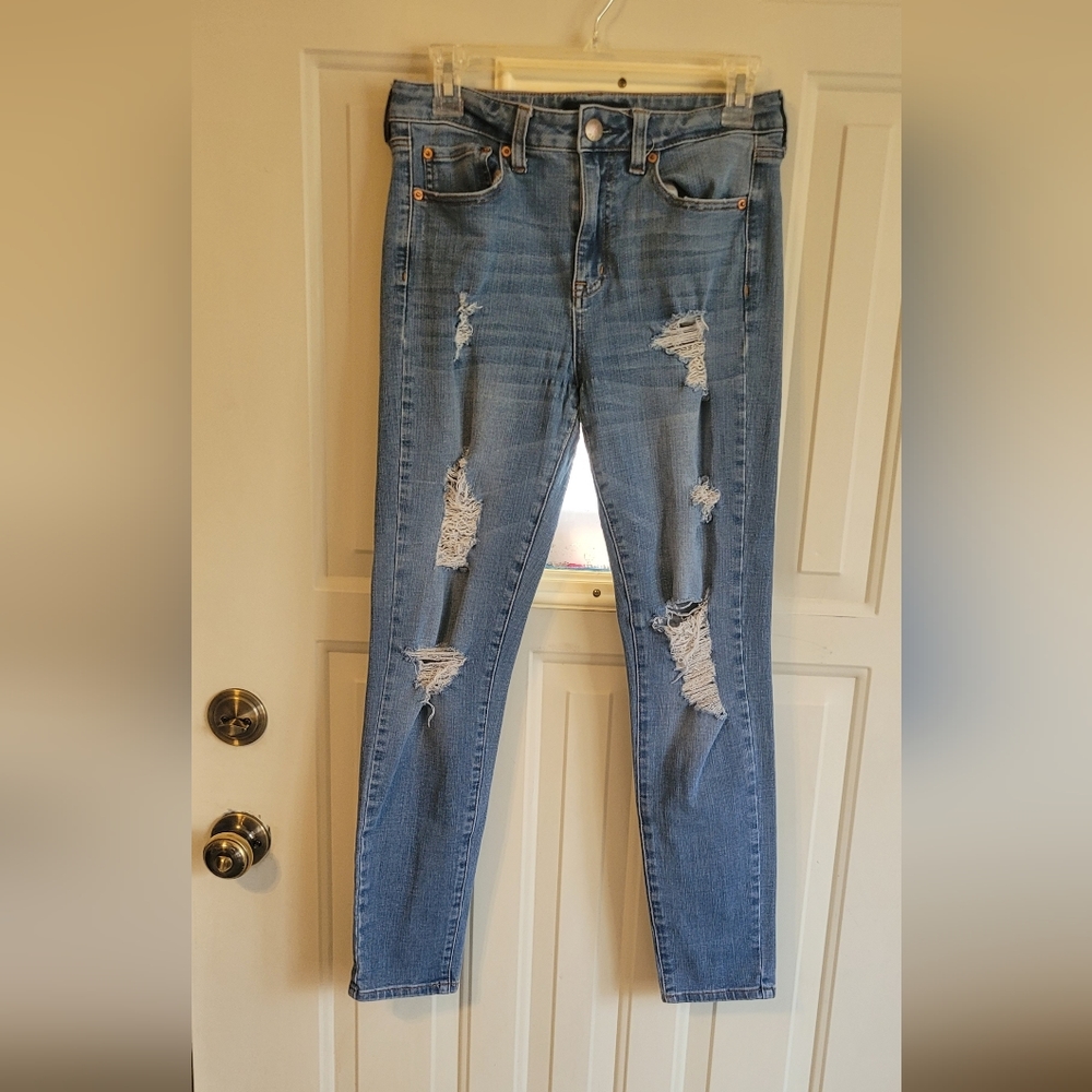 Aero Distressed High Rise Jegging